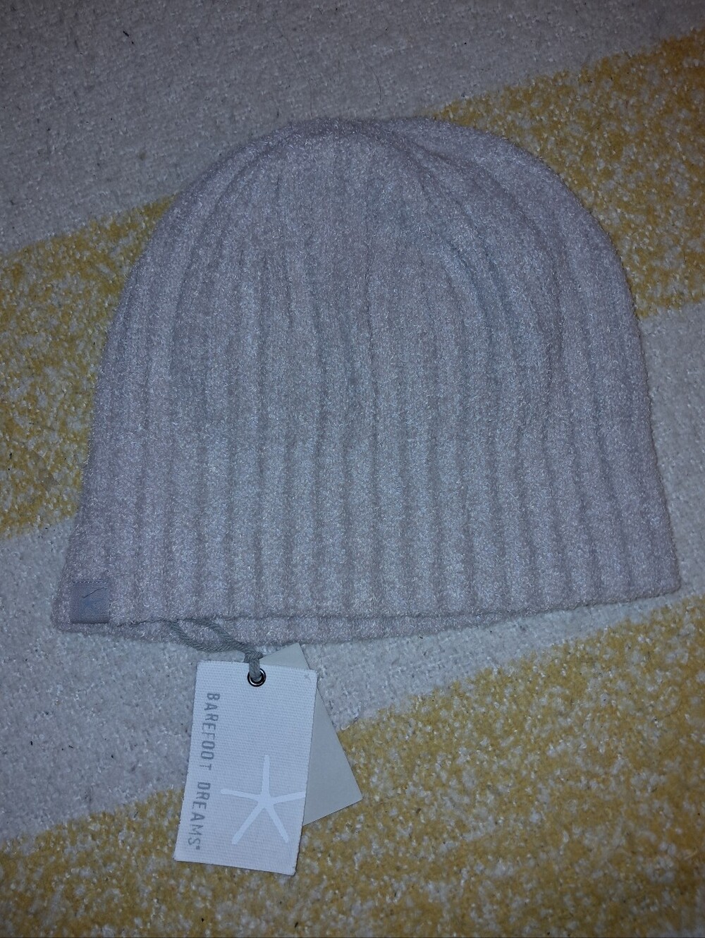 NWT Barefoot Dreams brand Women's one size beanie